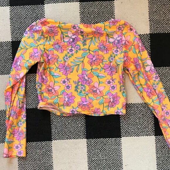 Girls swim top - Picture 3 of 3